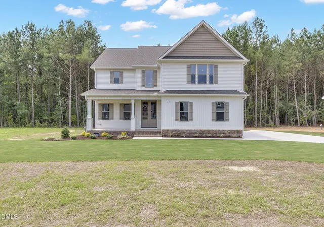 Photo 2 of Single family home for sale at 150 Freedom Ridge Dr, Smithfield, NC 27577 | MLS# 10172068 | Listing updated on 2026-09-20
