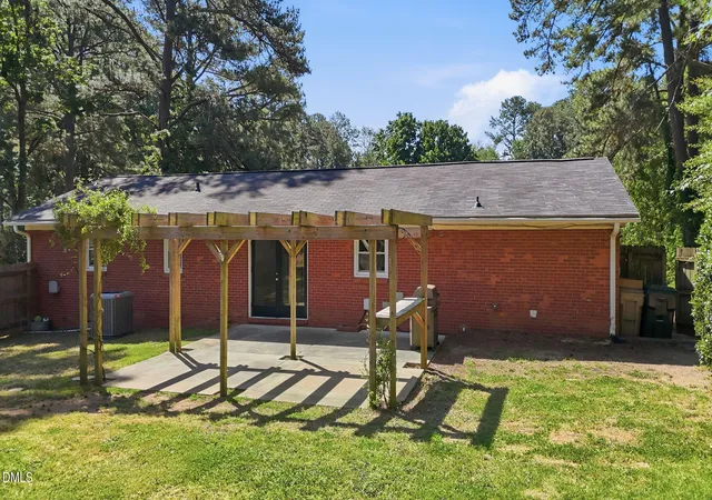 3rd image of 408 Lakeside Dr, Garner, NC 27529 | MLS# 10168939