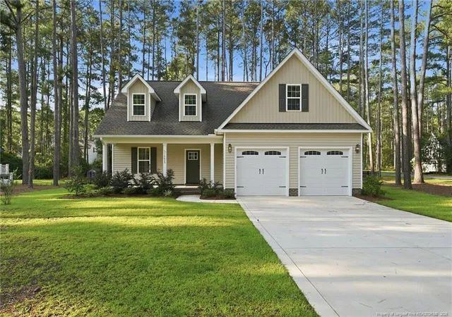 Photo 1 of Single family home for sale at 16620 Titmouse Ct, Wagram, NC 28396 | MLS# 762991 | Listing updated on 2026-08-02