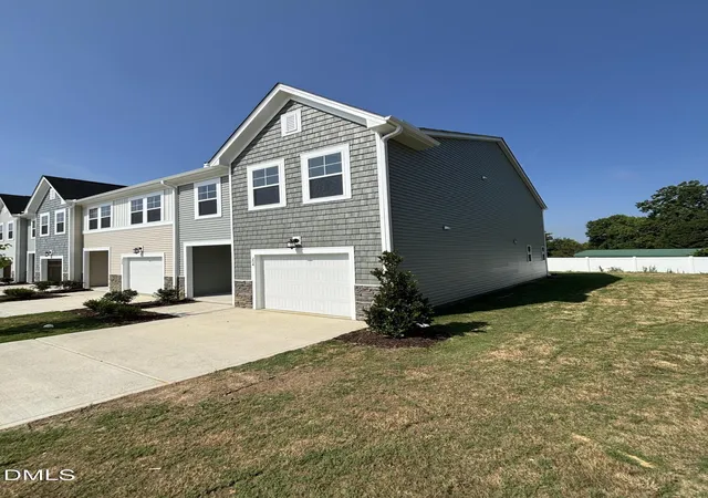 2nd image of 204 Blossom Field Wy, Angier, NC 27501 | MLS# 10168751