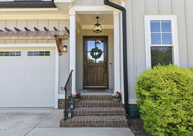 Photo 3 of Sale Pending at 7524 Pinecrest Rd, Raleigh, NC 27613 | MLS# 10174545 | Listing updated on 2026-09-06