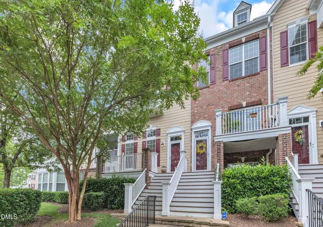 2nd image of 9211 Calabria Dr, Raleigh, NC 27617
