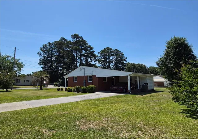 Homes for sale in Lumberton, NC | 707 Madison Ave, Lumberton, NC 28358 | MLS# 762703