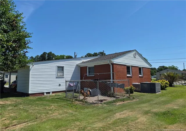 Homes for sale in Lumberton, NC | 707 Madison Ave, Lumberton, NC 28358 | MLS# 762703