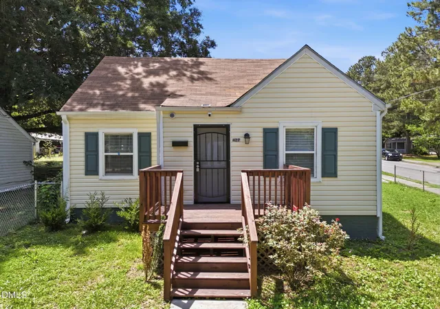 1st image of 427 N Clark St, Henderson, NC 27536 | MLS# 10173452