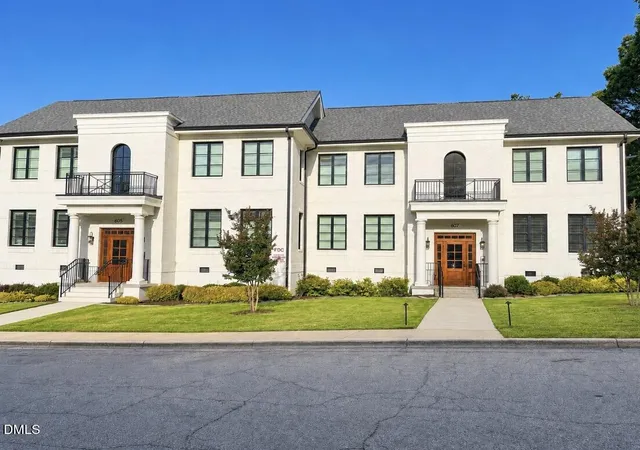 1st image of 607 Smedes Pl #B, Raleigh, NC 27605 | MLS# 10169104