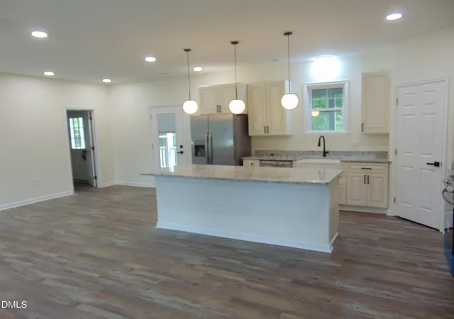 5th image of 417 Berry Hill Dr, Clarksville, VA 23927 | MLS# 10169093