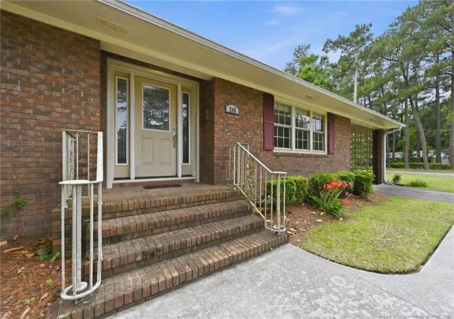 Photo 4 of Sale Pending at 246 Oak St, Wallace, NC 28466 | MLS# 762197 | Listing updated on 2026-07-18