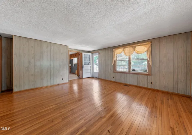 Photo 4 of Sale Pending at 210 Bagwell St, Garner, NC 27529 | MLS# 10169317 | Listing updated on 2026-09-07