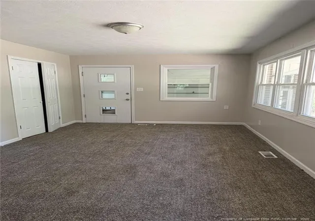 4th image of 1404 Valencia Dr, Fayetteville, NC 28303 | MLS# 763100