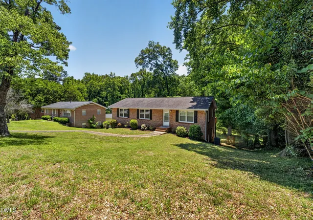 Photo 1 of Single family home for sale at 1224 Pineview Dr, Raleigh, NC 27606 | MLS# 10170109 | Listing updated on 2026-09-03