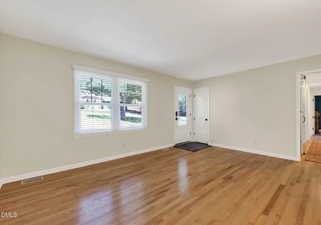 Photo 3 of Single family home for sale at 1224 Pineview Dr, Raleigh, NC 27606 | MLS# 10170109 | Listing updated on 2026-09-03