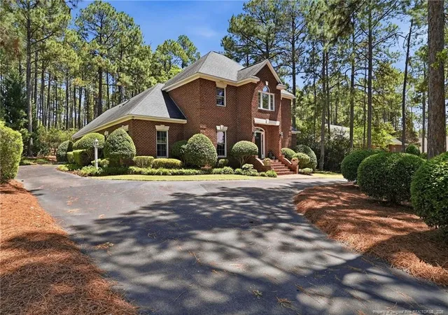 Homes for sale in Southern Pines, NC | 216 Plantation Dr, Southern Pines, NC 28387 | MLS# 763124