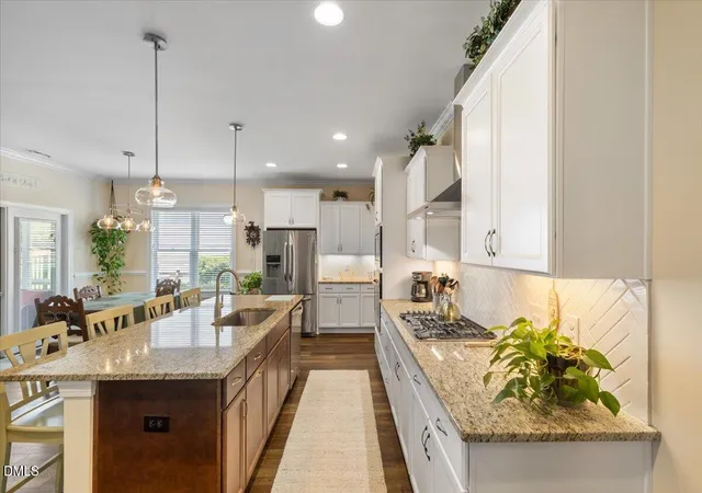 5th image of 1909 Morning Fog Dr, Fuquay Varina, NC 27526 | MLS# 10169406