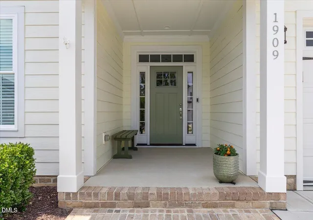 3rd image of 1909 Morning Fog Dr, Fuquay Varina, NC 27526 | MLS# 10169406