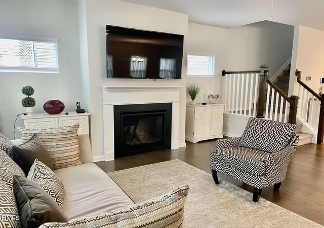 Photo 4 of Single family home for sale at 1807 Wrenn Rd, Durham, NC 27703 | MLS# 10169367 | Listing updated on 2026-07-18