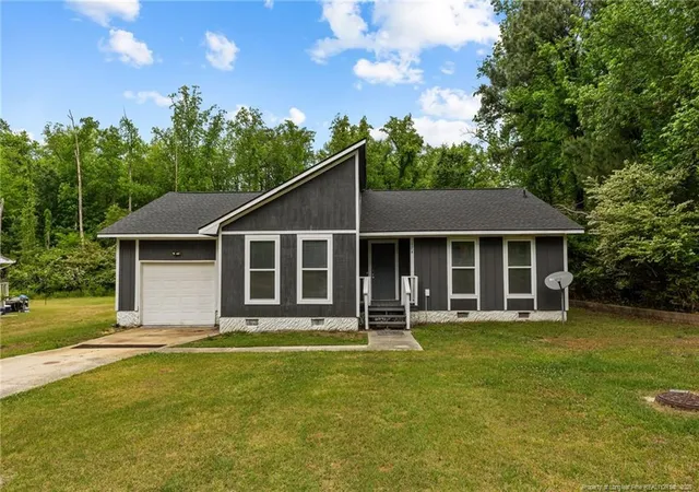 Homes for sale in Fayetteville, NC | 174 Bienville Dr, Fayetteville, NC 28311 | MLS# 763154