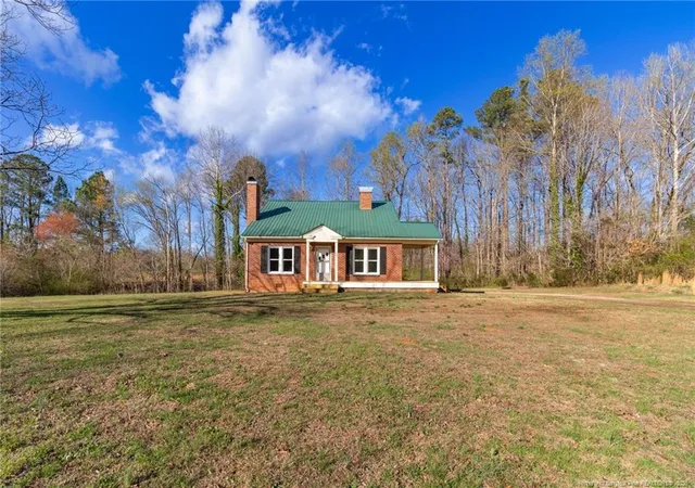 Photo 3 of Single family home for sale at 2200 W 3rd Street, Siler City, NC 27344 | MLS# 763153 | Listing updated on 2026-08-17