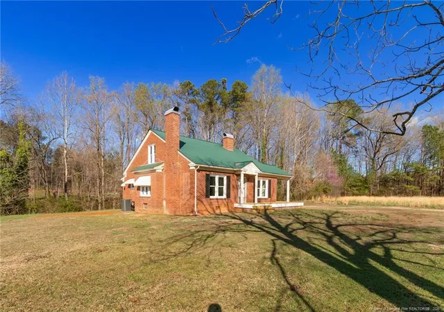 Photo 3 of Single family home for sale at 2200 W 3rd Street, Siler City, NC 27344 | MLS# 763153 | Listing updated on 2026-08-17