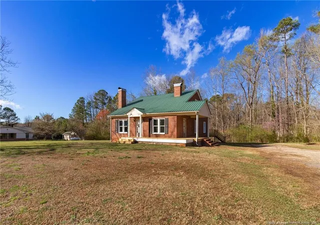 Photo 4 of Single family home for sale at 2200 W 3rd Street, Siler City, NC 27344 | MLS# 763153 | Listing updated on 2026-08-17