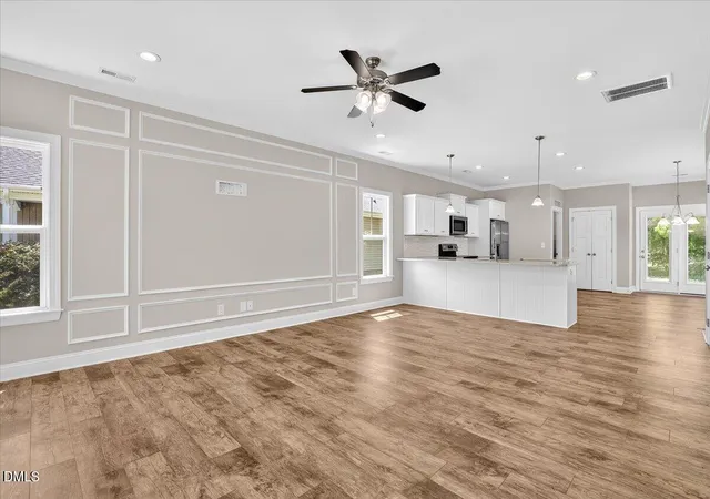Photo 2 of Single family home for sale at 706 S Pollock St, Selma, NC 27576 | MLS# 10169474 | Listing updated on 2026-07-30