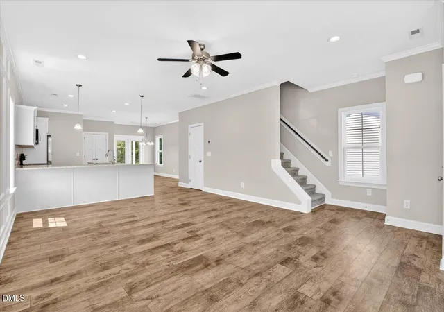 Photo 4 of Single family home for sale at 706 S Pollock St, Selma, NC 27576 | MLS# 10169474 | Listing updated on 2026-07-30