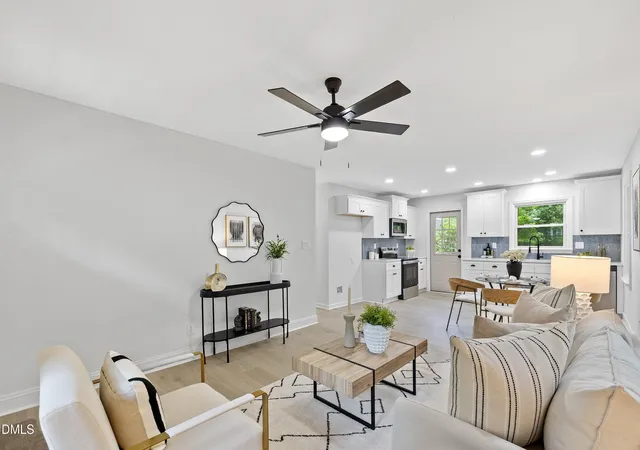Photo 3 of Sale Pending at 309 Maple St, Cary, NC 27513 | MLS# 10170723 | Listing updated on 2026-09-10