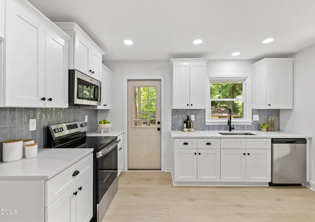 Photo 1 of Sale Pending at 309 Maple St, Cary, NC 27513 | MLS# 10170723 | Listing updated on 2026-09-10