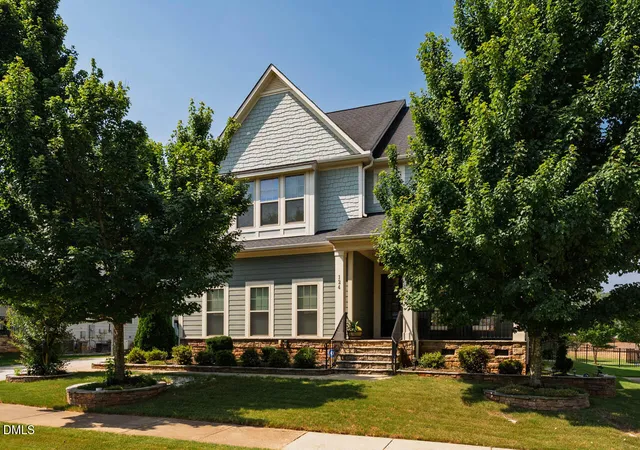 Photo 1 of Single family home for sale at 124 Restonwood Dr, Apex, NC 27539 | MLS# 10173154 | Listing updated on 2026-10-02