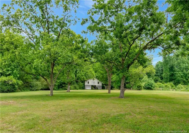 Homes for sale in Lumberton, NC | 6290 Regan Church Rd, Lumberton, NC 28358 | MLS# 763187
