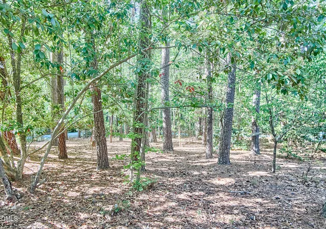 Photo 4 of Sale Pending at 152 Cedar Hills Cir, Chapel Hill, NC 27514 | MLS# 10170632 | Listing updated on 2026-10-16