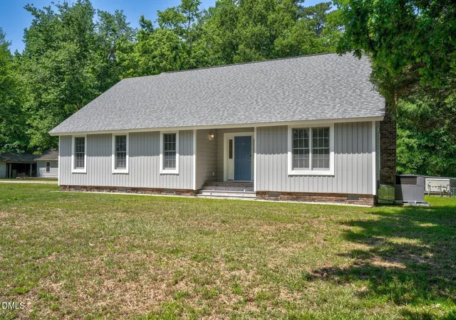 2nd image of 726 Thomas Rd, Rocky Mount, NC 27801 | MLS# 10169574