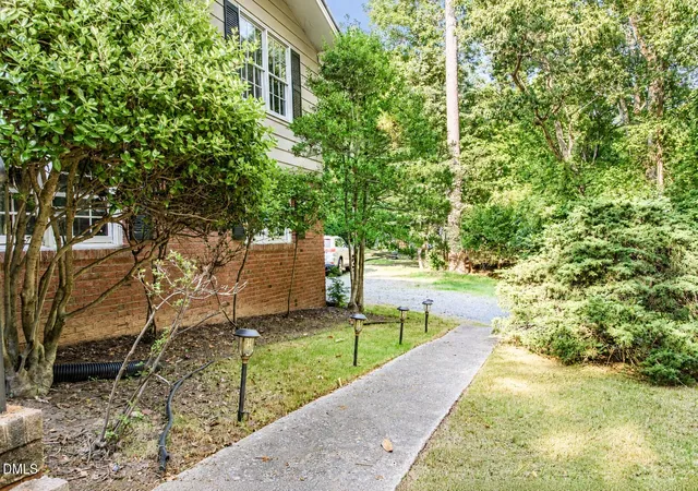 Homes for sale in Chapel Hill, NC | 393 Wesley Ct, Chapel Hill, NC 27516 | MLS# 10170628