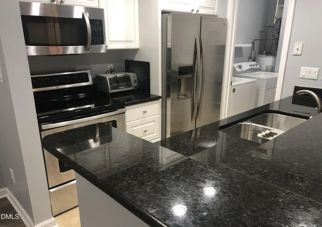 5th image of 1001 Kingswood Dr #A, Chapel Hill, NC 27517 | MLS# 10186565