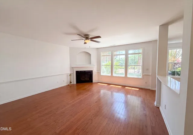 3rd image of 3064 Imperial Oaks Dr, Raleigh, NC 27614 | MLS# 10169593