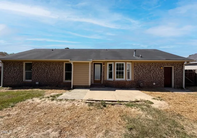 Photo 4 of Single family home for sale at 2577 Previs Rd, Fayetteville, NC 28306 | MLS# 10169594 | Listing updated on 2026-10-01