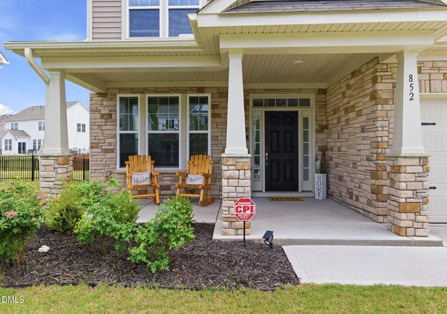 Photo 3 of Single family home for sale at 852 Golden Plum Ln, Zebulon, NC 27597 | MLS# 10177115 | Listing updated on 2026-07-18