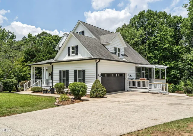 Photo 2 of Single family home for sale at 406 Cricket Hearth Rd, Sanford, NC 27330 | MLS# 10176169 | Listing updated on 2026-09-13