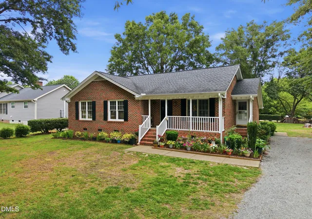 2nd image of 732 Wagstaff Rd, Fuquay Varina, NC 27526 | MLS# 10170437