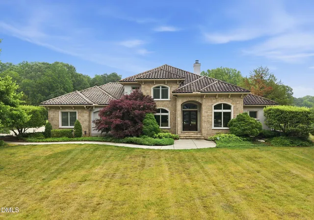 2nd image of 305 Hidden Lake Dr, Youngsville, NC 27596 | MLS# 10169703