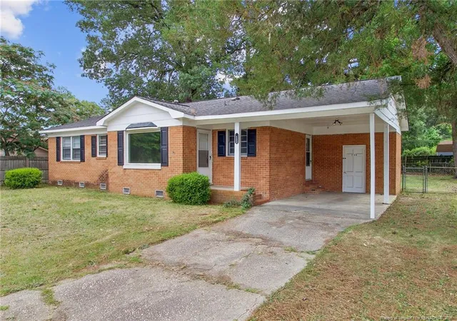 Photo 3 of Sale Pending at 502 Santa Fe Dr, Fayetteville, NC 28303 | MLS# 763233 | Listing updated on 2026-07-18