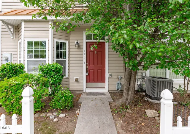 3rd image of 11701 Coppergate Dr #103, Raleigh, NC 27614 | MLS# 10169682