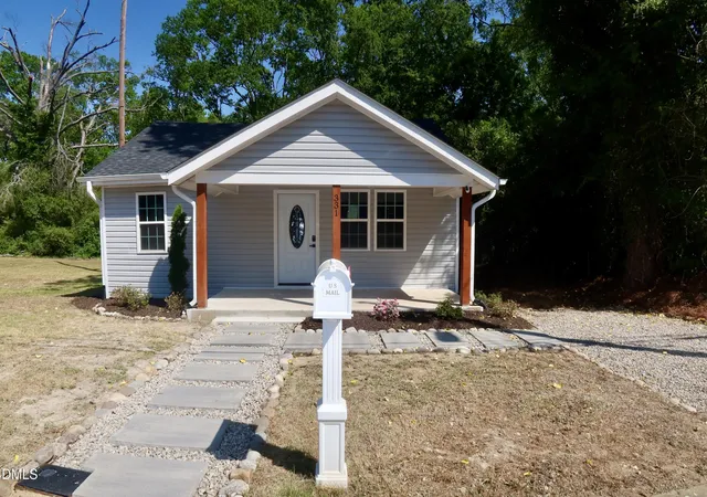 Photo 1 of Single family home for sale at 331 Cross Crk St, Fayetteville, NC 28301 | MLS# 10172227 | Listing updated on 2026-07-18