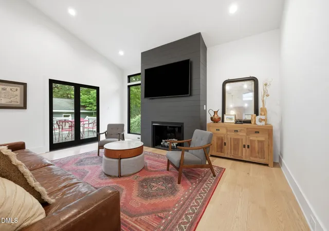 5th image of 814 Tyrrell Rd, Raleigh, NC 27609 | MLS# 10180454