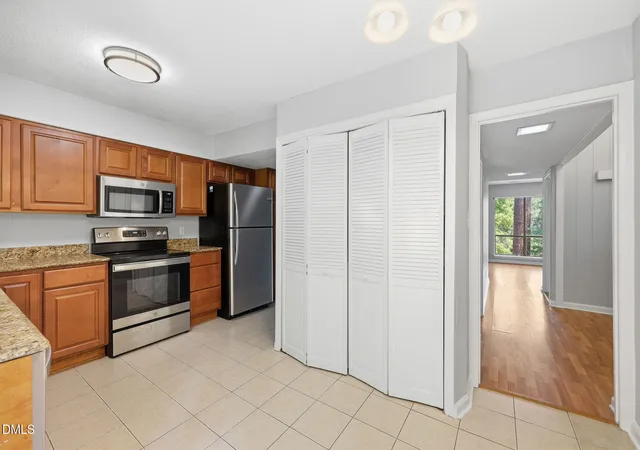 5th image of 5043 Tall Pines Ct, Raleigh, NC 27609 | MLS# 10169742