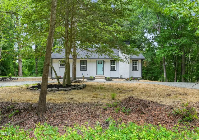 Homes for sale in Sanford, NC | 1007 Mcneill Rd, Sanford, NC 27330 | MLS# 10170203