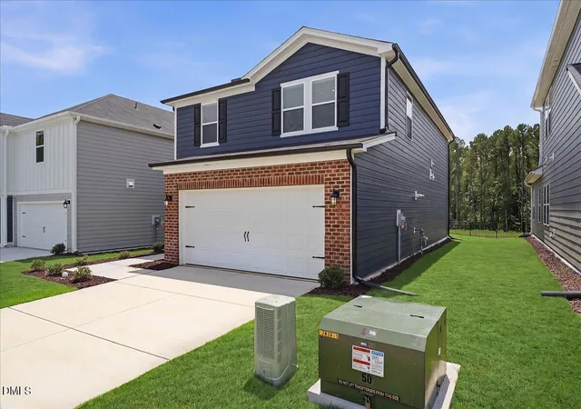 Photo 2 of Single family home for sale at 1504 Hatteras Rd, Durham, NC 27703 | MLS# 10171748 | Listing updated on 2026-10-02