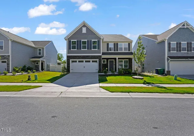 3rd image of 1305 Addison Lake St, Fuquay Varina, NC 27526 | MLS# 10169884