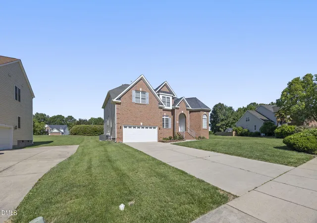 2nd image of 106 Beckford Rd, Cary, NC 27518 | MLS# 10171557