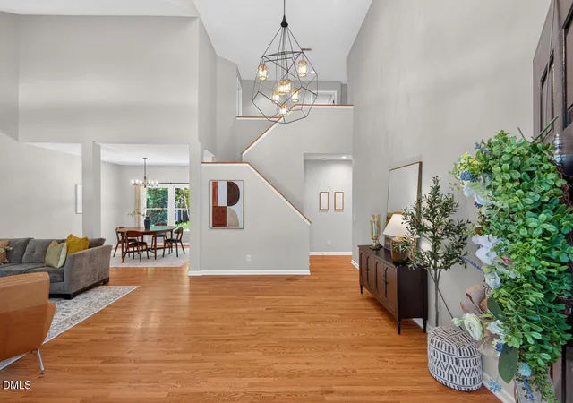 4th image of 123 Tremont Cir, Chapel Hill, NC 27516 | MLS# 10170608
